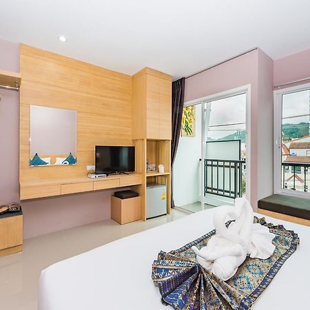 Royal Luxury Hotel Patong Extérieur photo