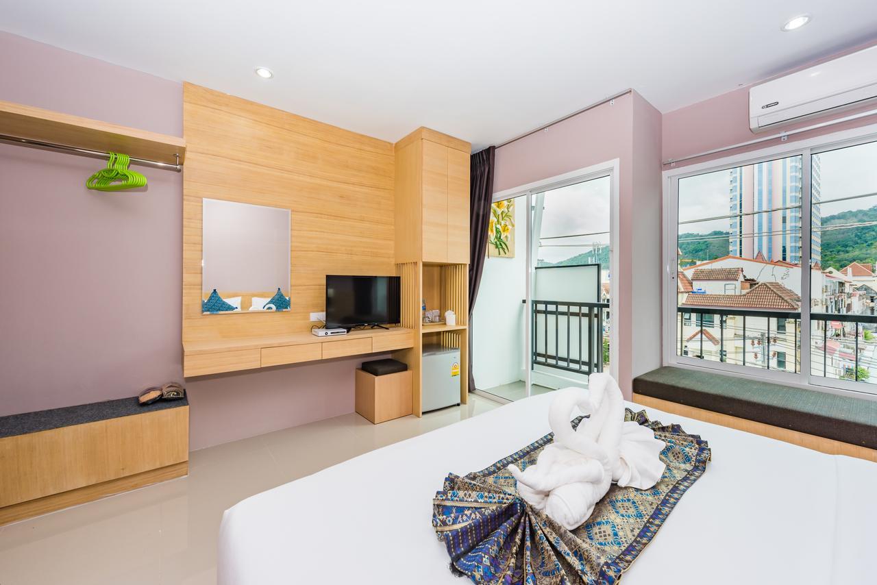 Royal Luxury Hotel Patong Extérieur photo
