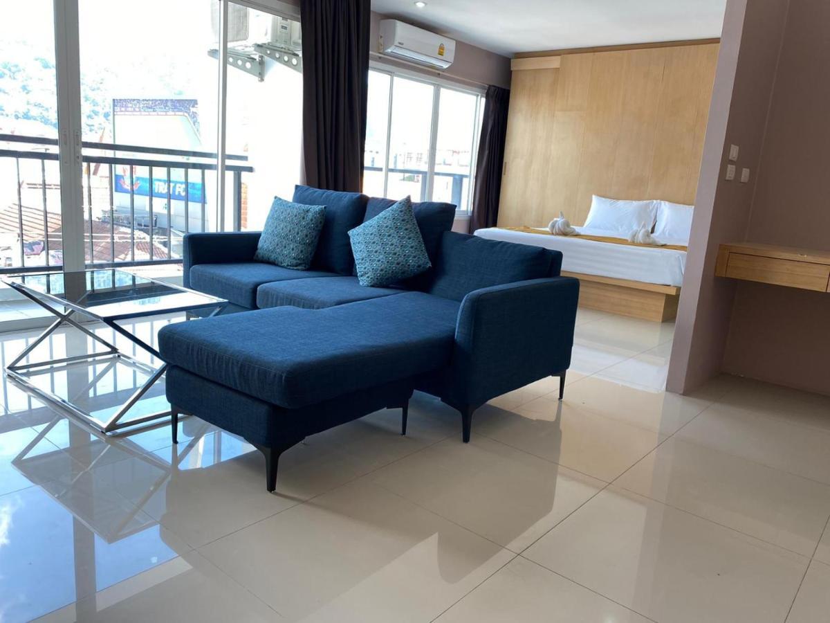 Royal Luxury Hotel Patong Extérieur photo